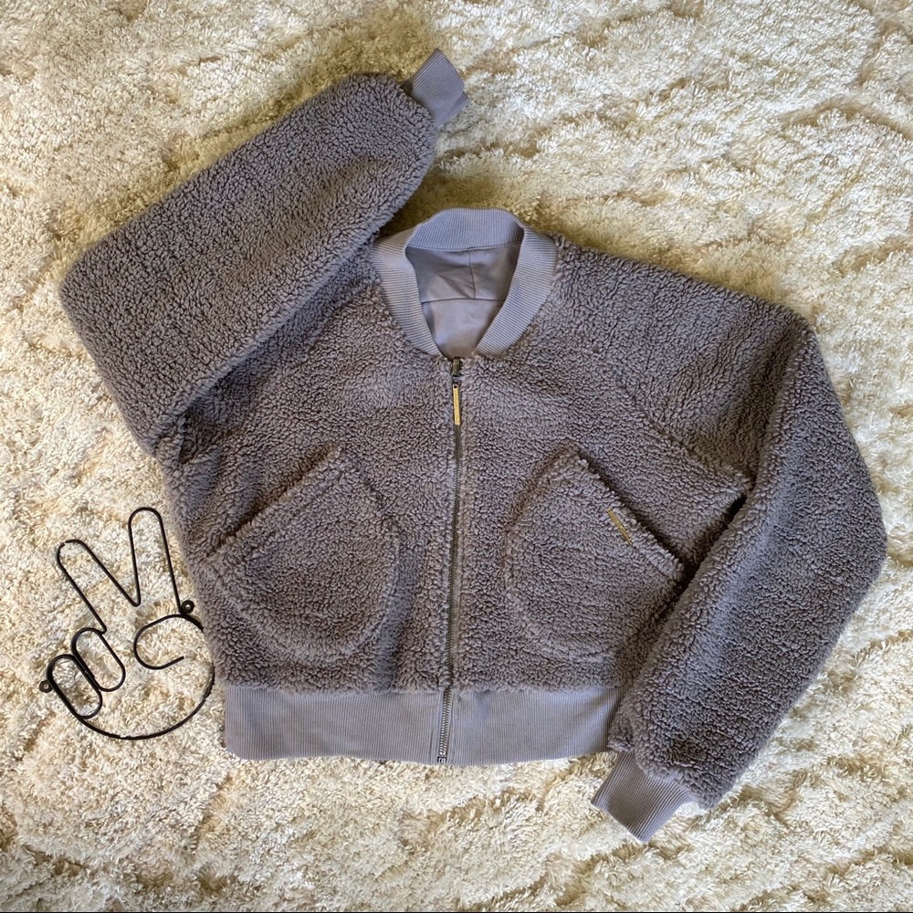 Gymshark x Whitney Reversible Jacket -Whitney Grey